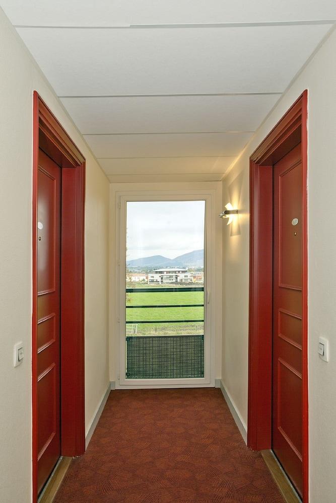 Residhome Geneve Prevessin Le Carre D'Or Dış mekan fotoğraf